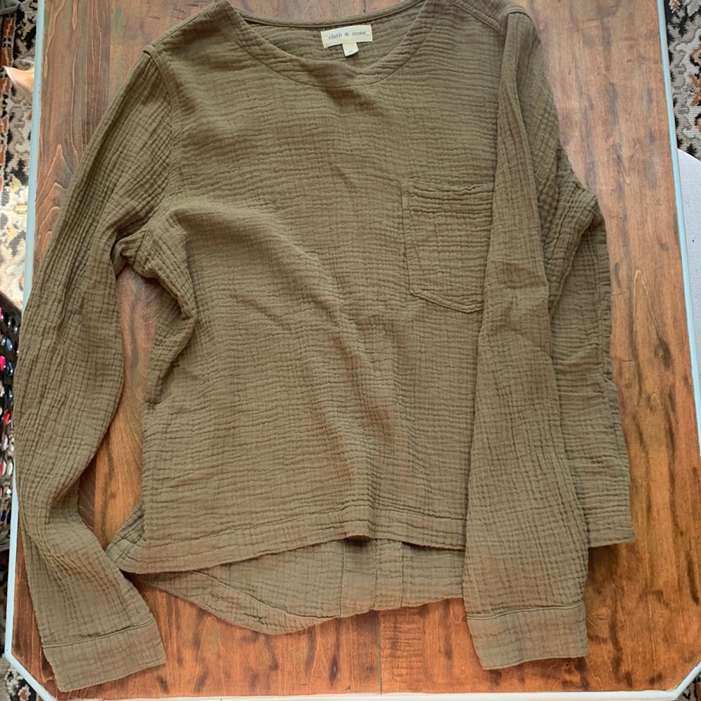 Anthropology branded top